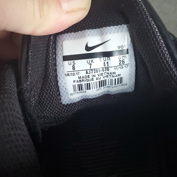 PRICE DROP! Kobe mamba focus sneakers - Picture 4 of 6